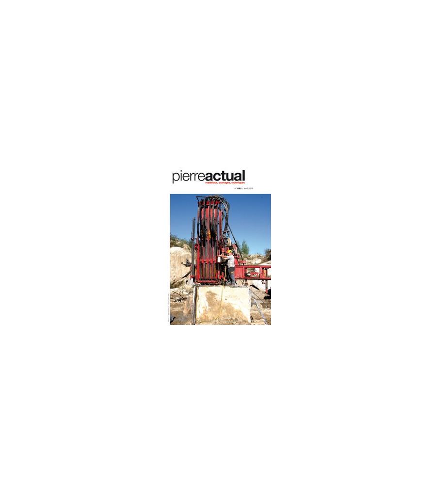 Recoupe de bloc dans la carrière de granit expolitée par l'entreprise Cambesse Granits Recoupe de bloc dans la carrière de granit expolitée par l'entreprise Cambesse Granits